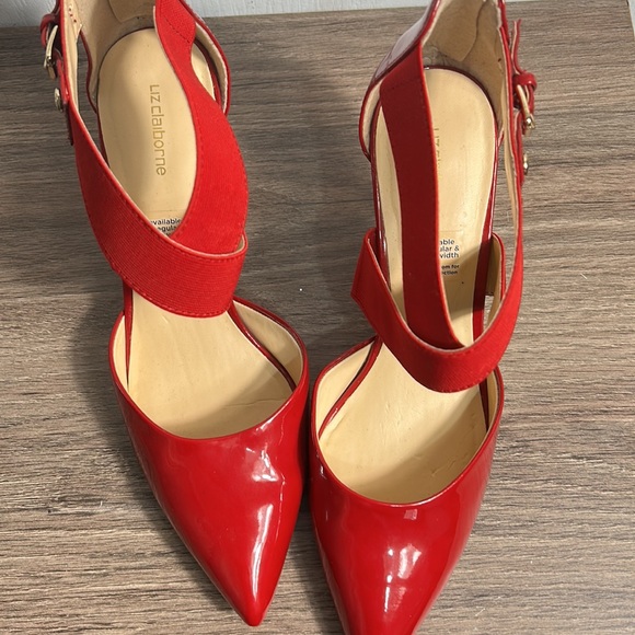 LIZ CLAIBORNE RED PATENT LEATHER HEELS POINTY TOE BACK ZIPPER HEELS SIZE 9M - Picture 5 of 9